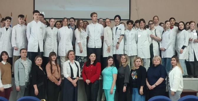 Молодёжный комитет СРООМС: встреча со студентами колледжа им. Н. Ляпиной